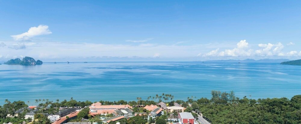 Фото Avani AO Nang Cliff Krabi Resort