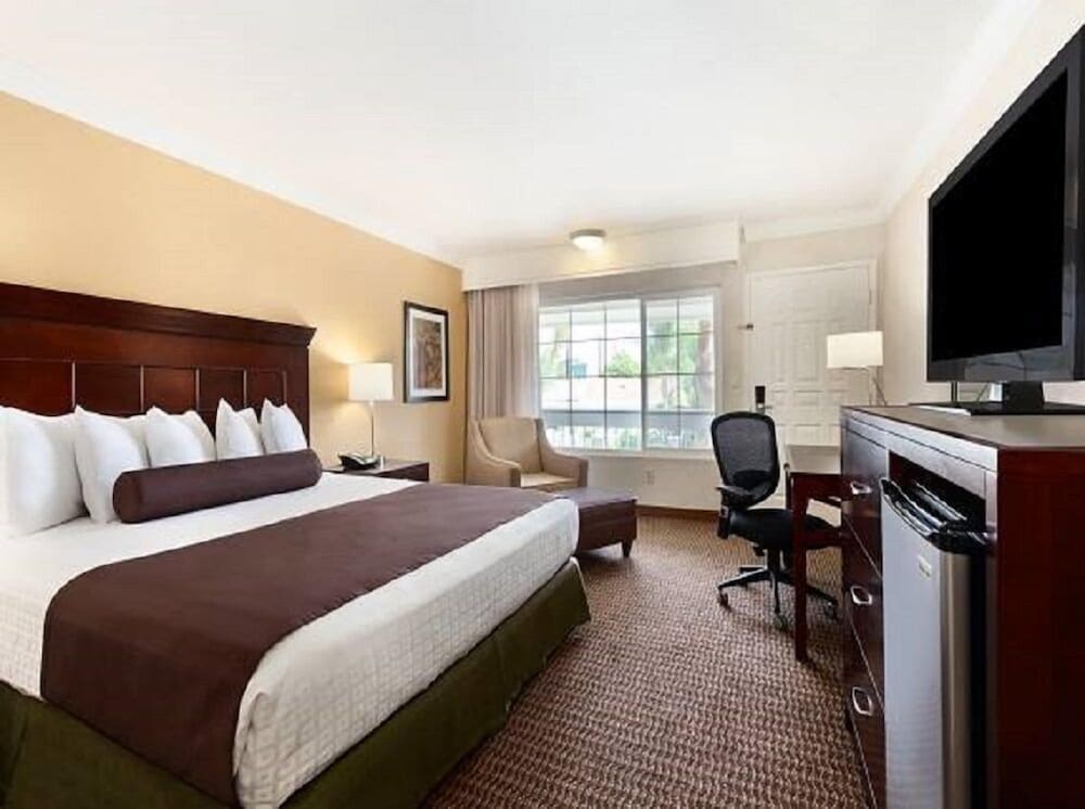 Фото Uno In Quality Business Hotel