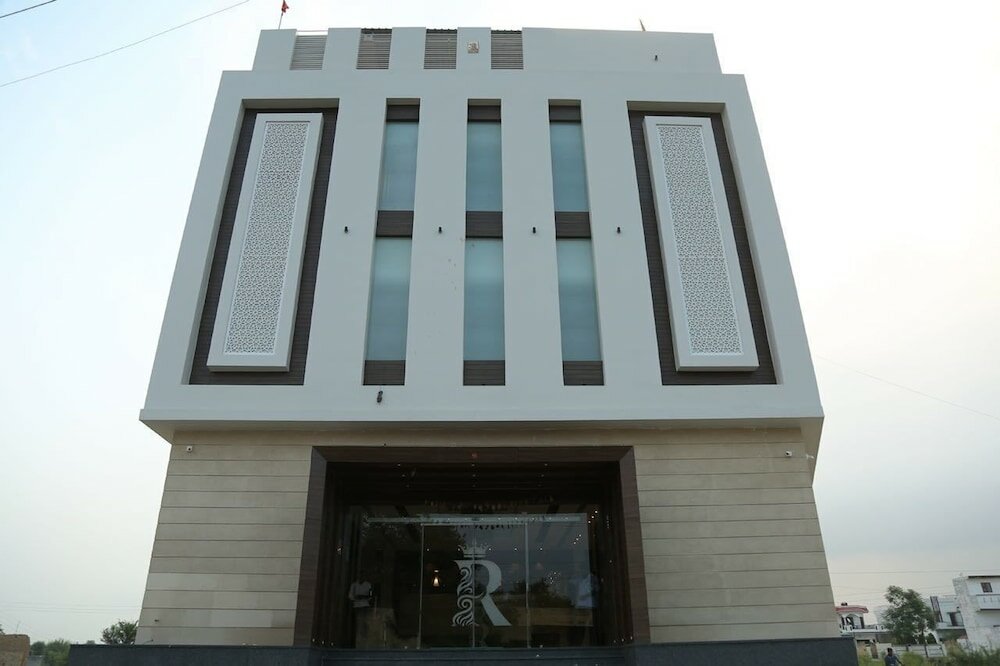 Фото отеля 3