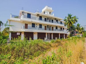 Гостиница Oyo 12686 Home Spacious 2bhk Varca Beach в Бенаулиме