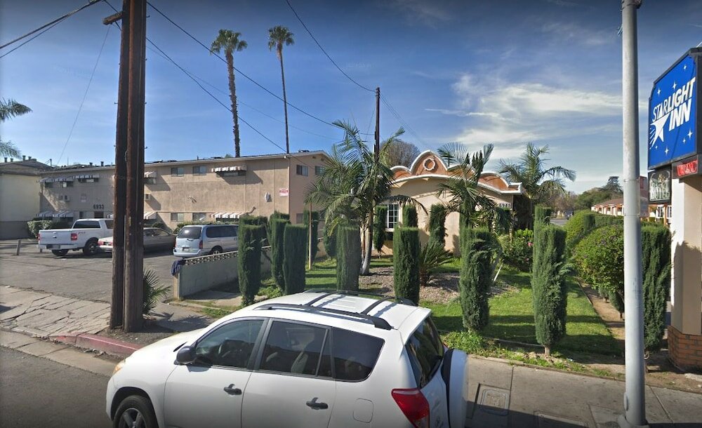 Фото Starlight Inn Van Nuys