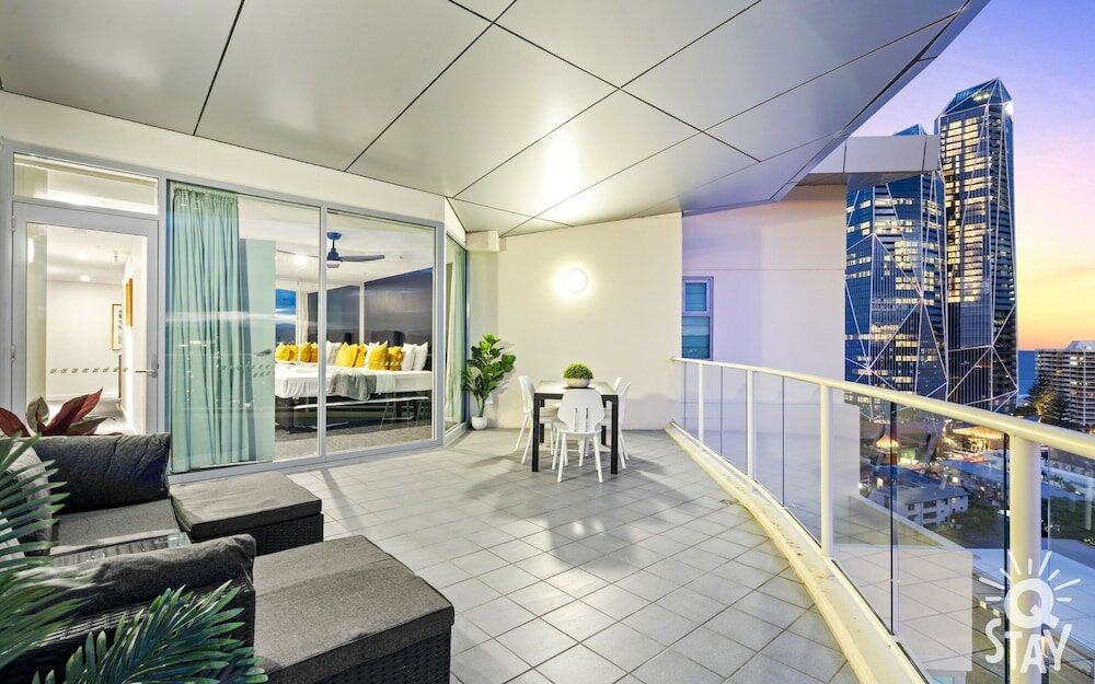 Фото Wings - Q Stay