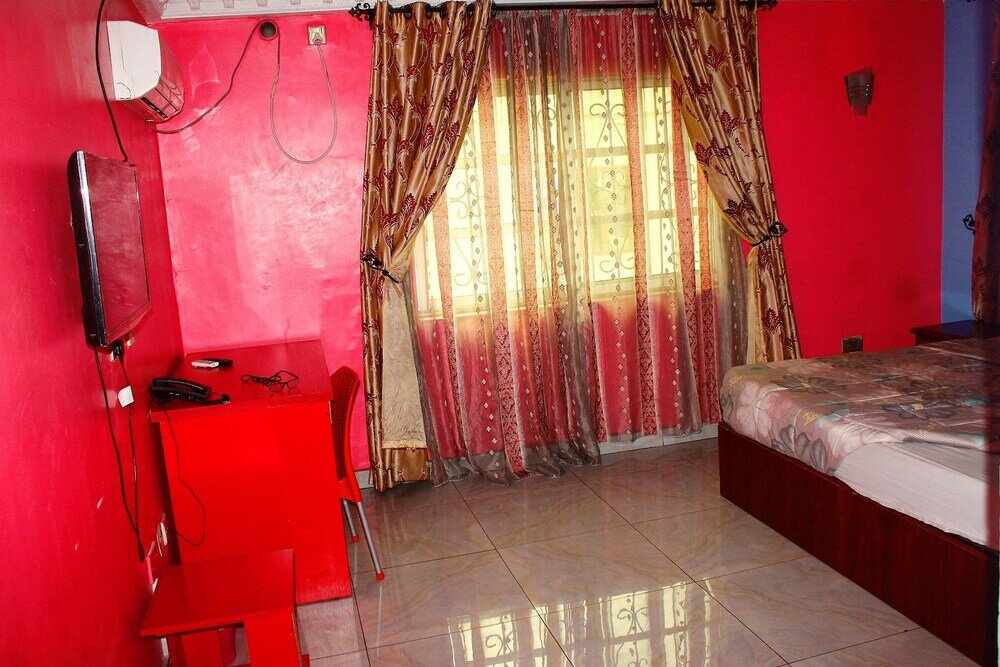 Фото Row Hotel & Suites