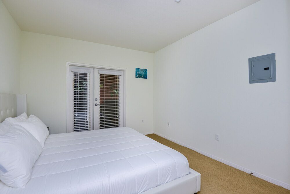 Фото Pelicanstay in Downtown San Diego