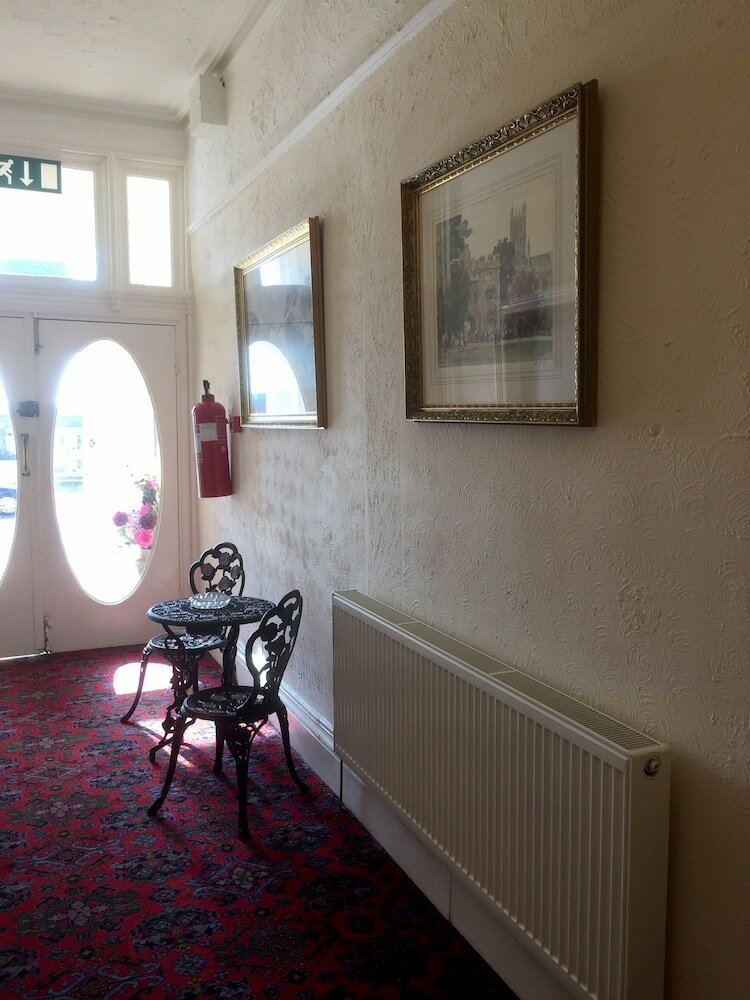 Фото Adelphi Holiday Flats