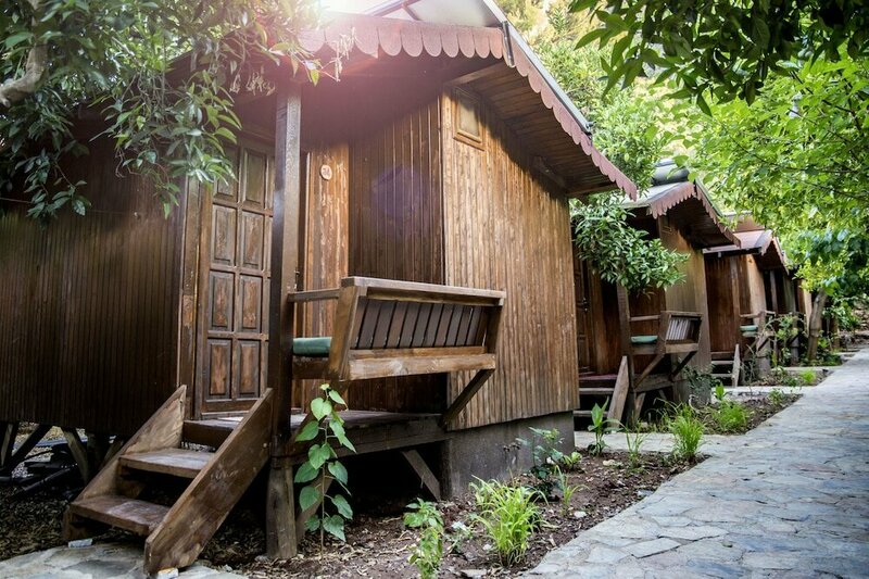 Гостиница Base Bungalows в Кумлудже