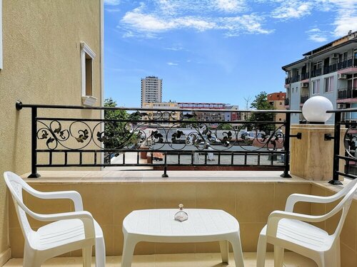 Гостиница Empera Hotel в Солнечном Береге