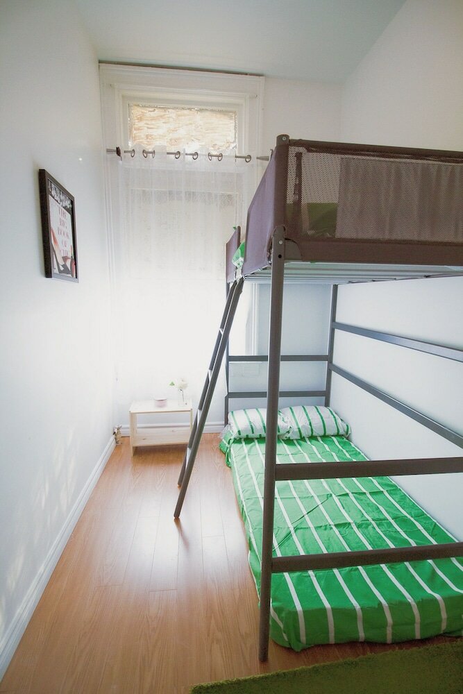 Фото 2 Bedrooma Apartment near Kensington Market - Unit 1