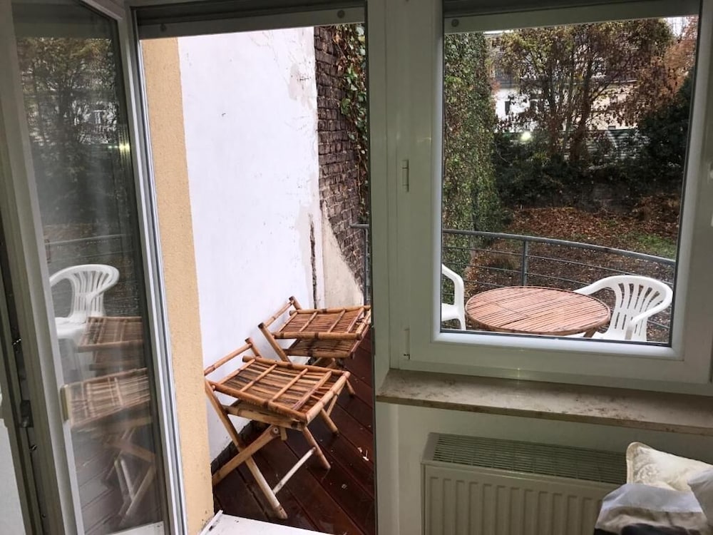 Фото A&s Ferienwohnungen Bonnerstraße 62