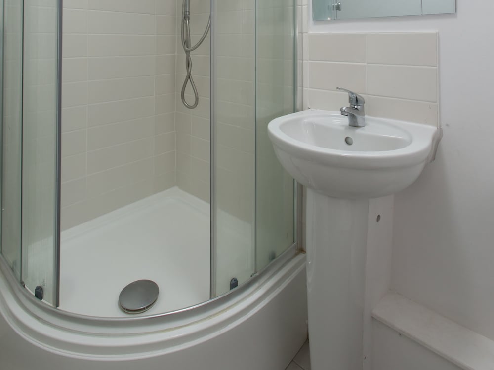 Фото Crewe Rooms West Avenue