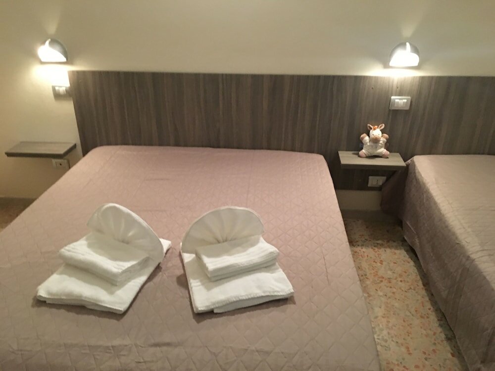 Фото Hotel Rebola