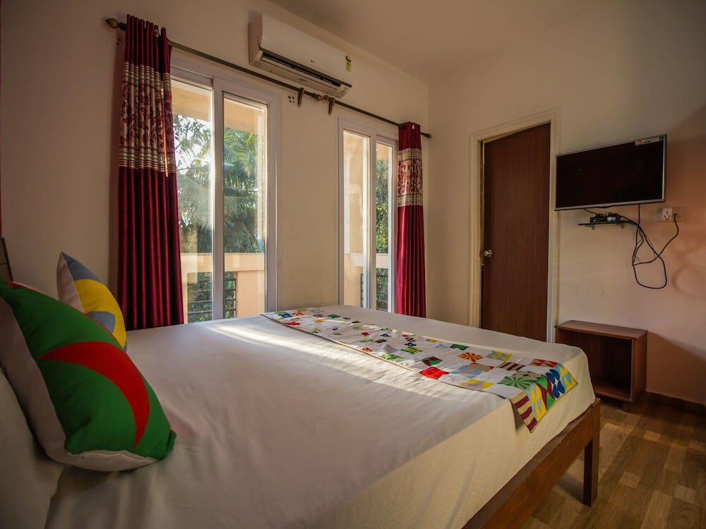 Фото Oyo 12953 Home Pool View 2bhk Arpora