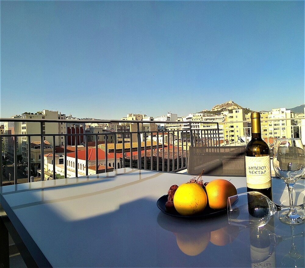 Фото More Athens Apartment