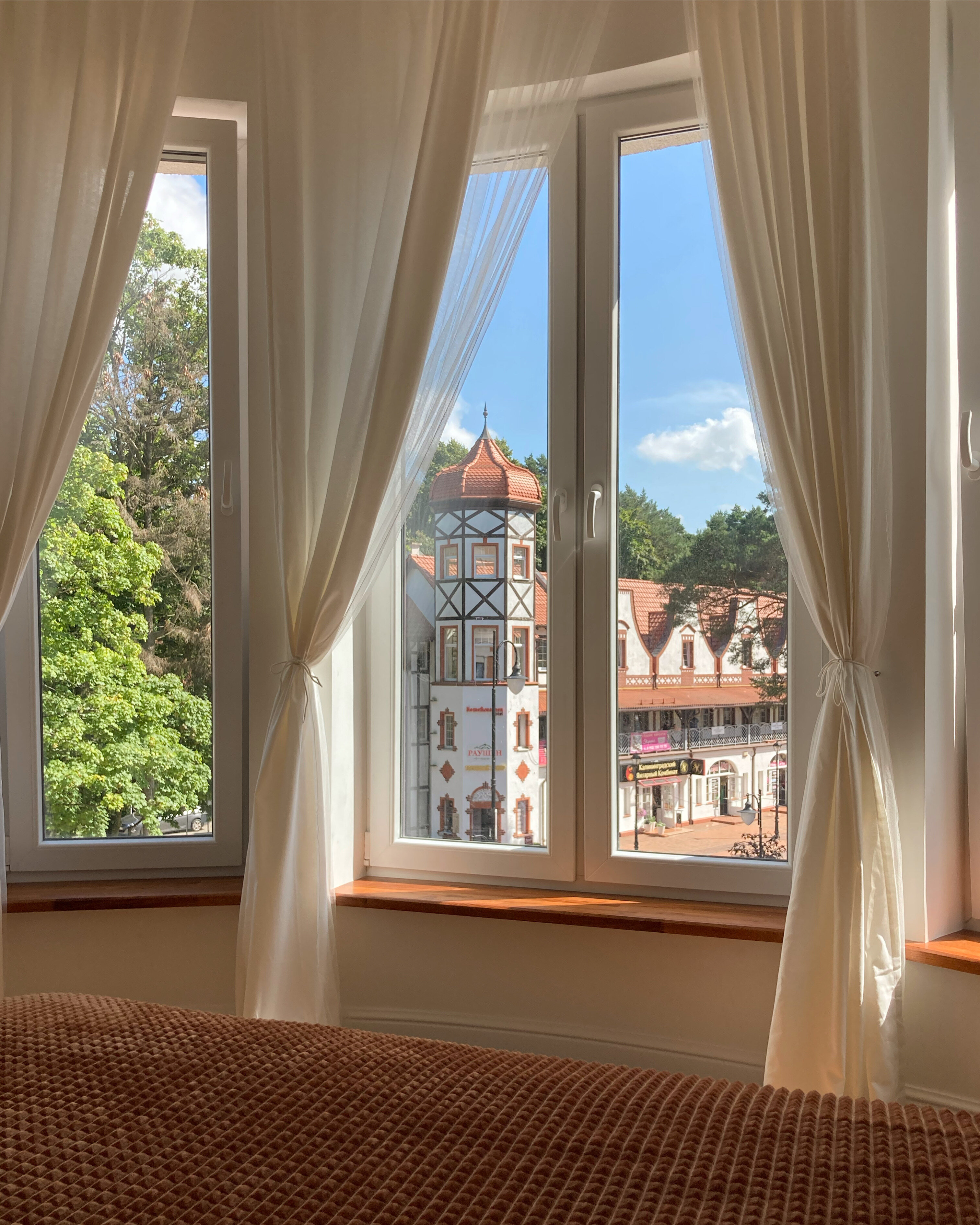 Фото Happy Holidays Family Apartments