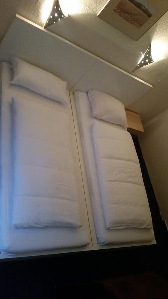 Фото Hotel Garni Frankfurt