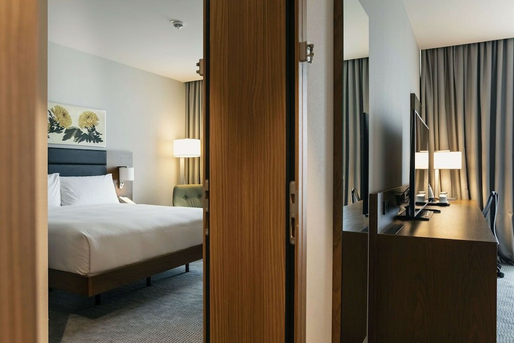 Фото Hilton Garden Inn Tbilisi Chavchavadze