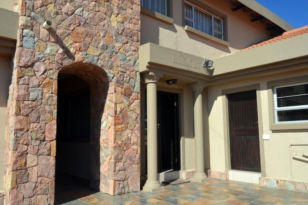 Фото отеля 4