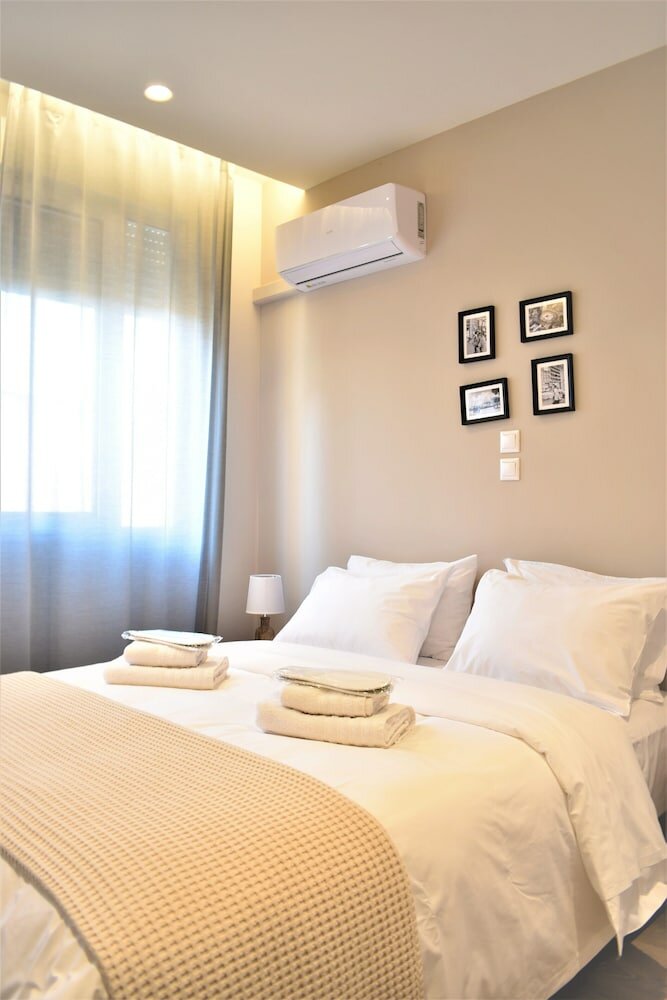 Фото More Athens Apartment