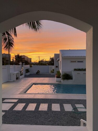 Гостиница Movida Inn Aruba в Пальм Бич
