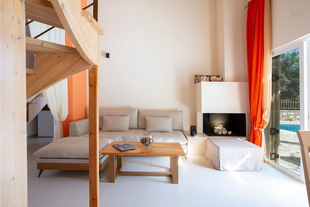 Фото Villa Niriides