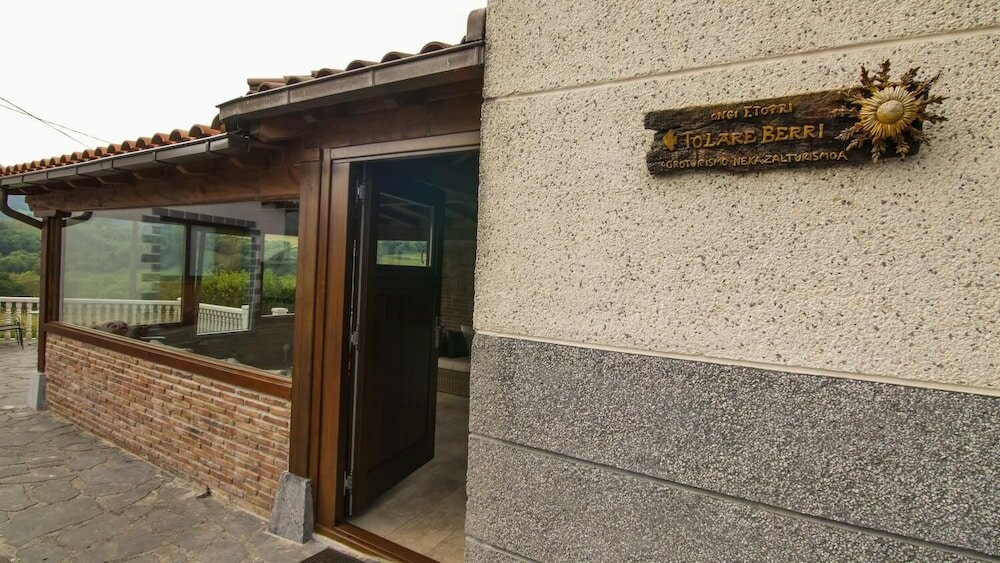 Фото Tolare Berri