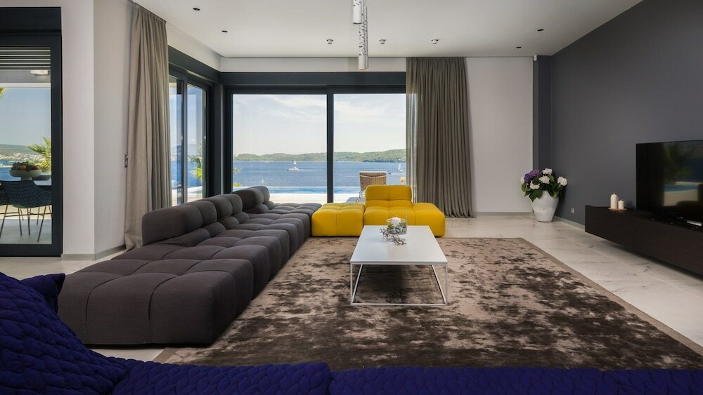 Фото Ultraluxury Villa Elyzeum