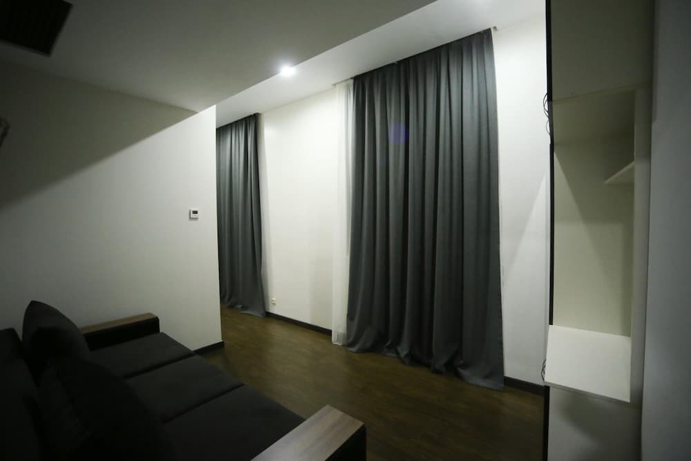 Фото Отель West Tower