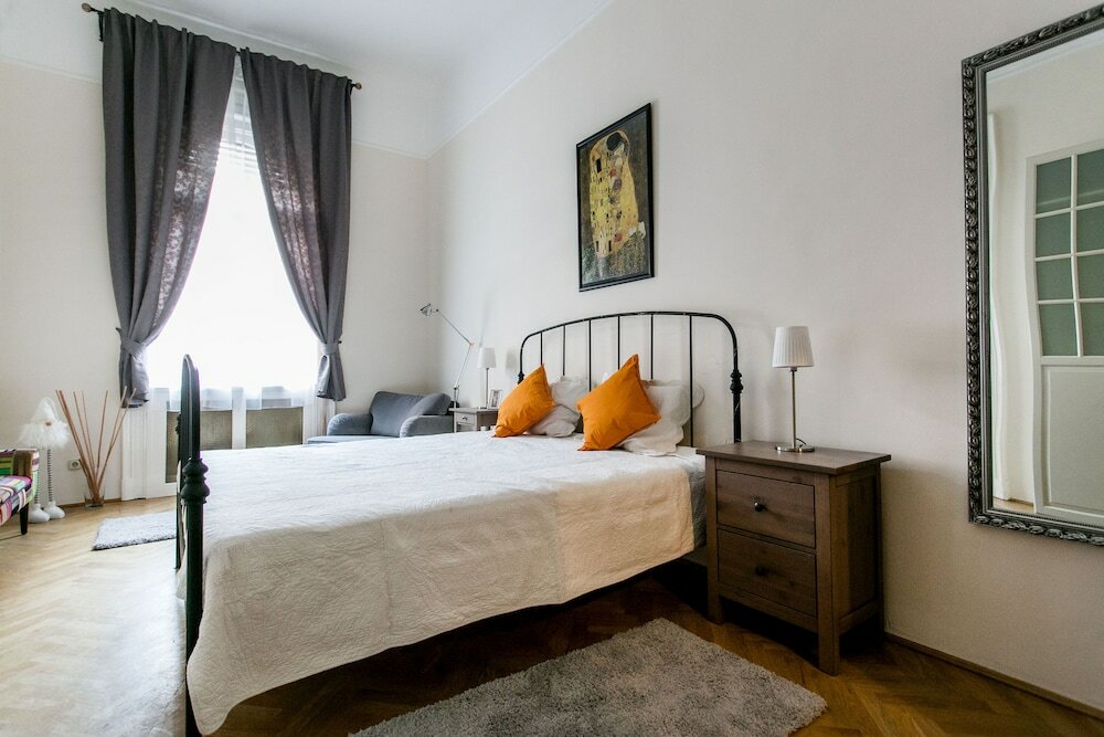 Фото Brody 30 Apartment