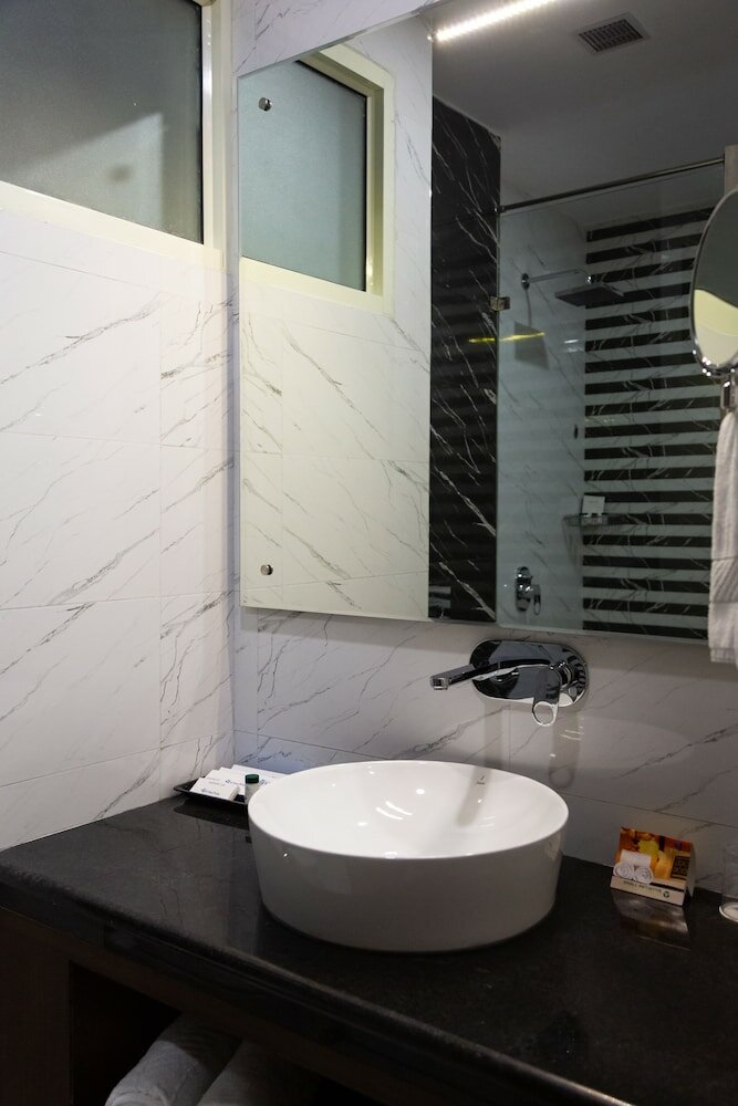 Фото V One Pride