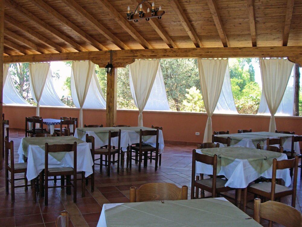 Фото Villaggio Castelvetere