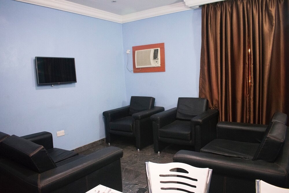 Фото 1st Delightsome House and Suites