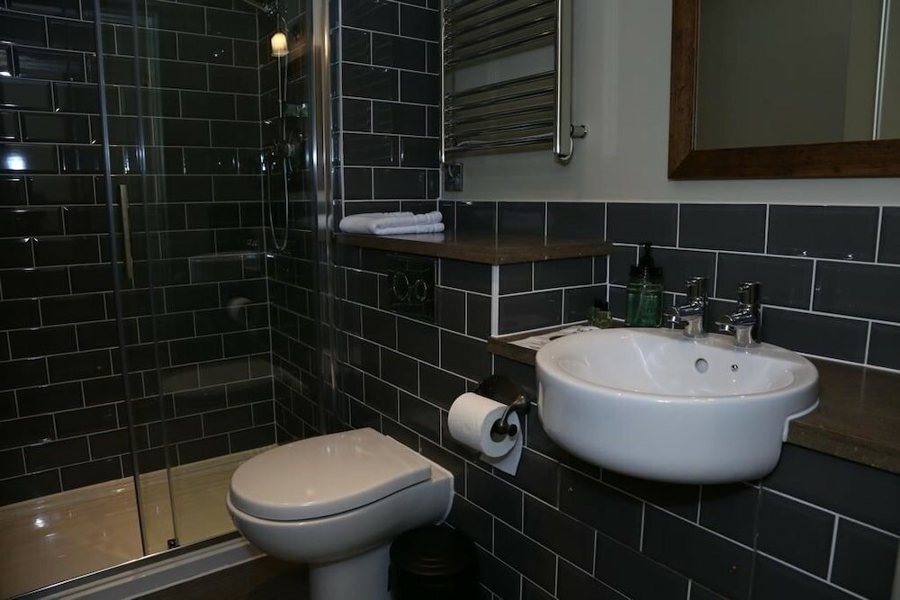 Фото Crown and Anchor