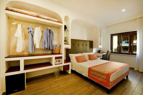 Гостиница Sorrento Rooms в Сорренто