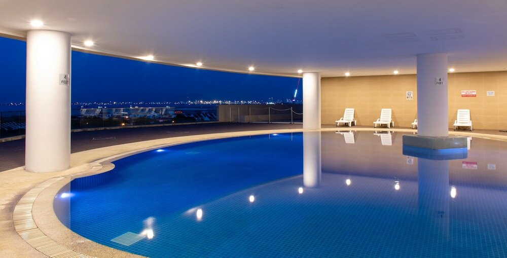 Фото Rosebury Studio Suite by D Imperio Homestay