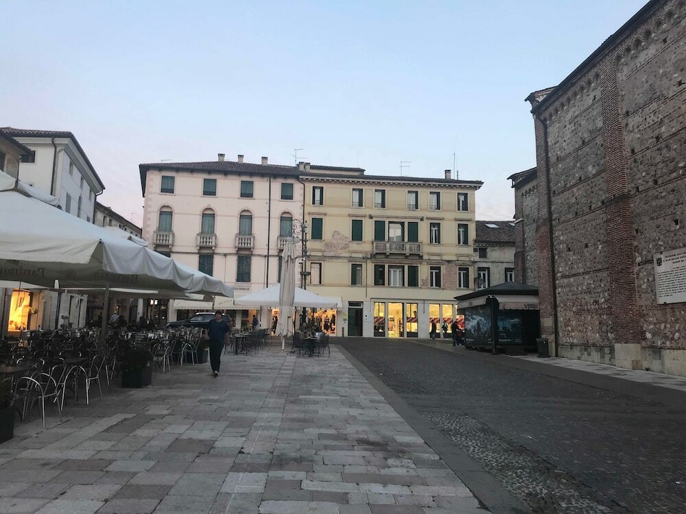 Фото Ca' Garibaldi Rooms