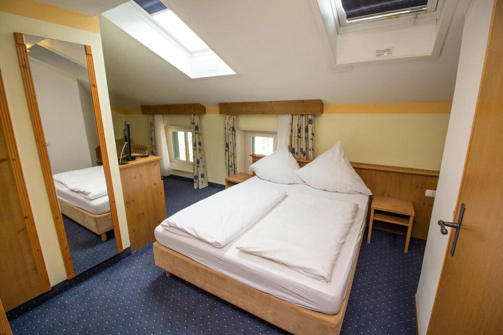 Фото Hotel-Pension Marienhof