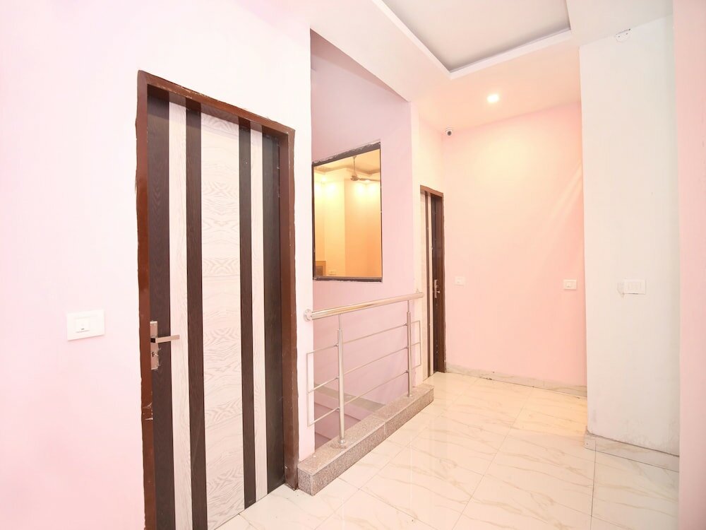 Фото Oyo 13119 Hotel Skydeep