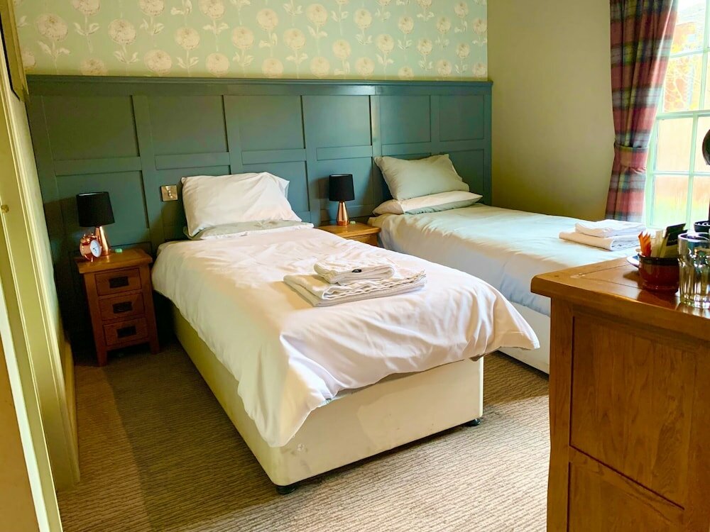 Фото Crown and Anchor