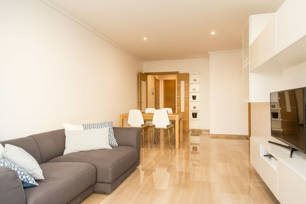 Фото Lujoso apartamento con piscina interior