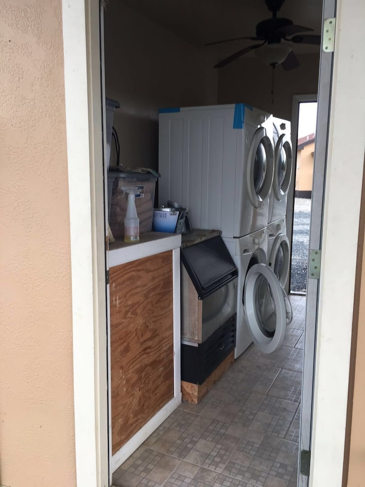 Фото Desert Meadow Lodge