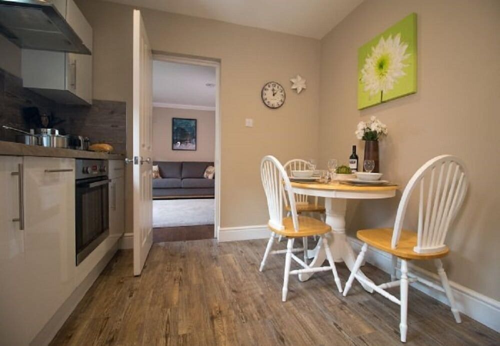 Фото Lord Raglan House