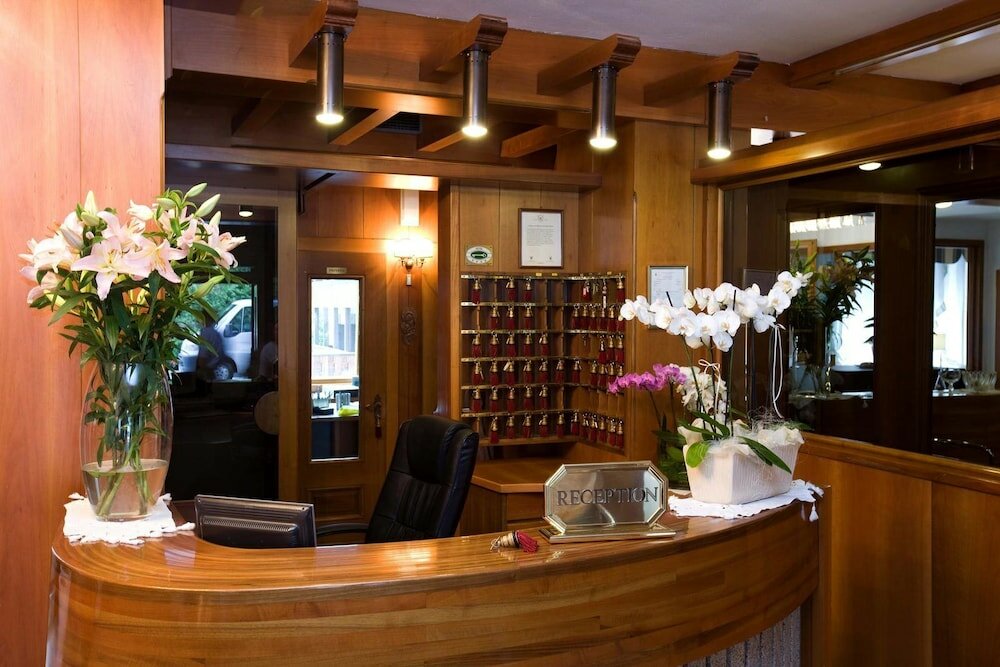 Фото Olympic Royal