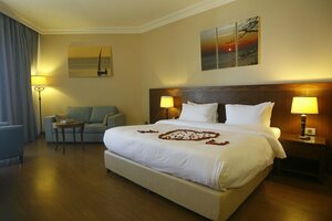 Гостиница Jiyeh Marina Resort Hotel & Chalets