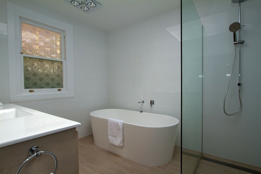 Фото Strahan House