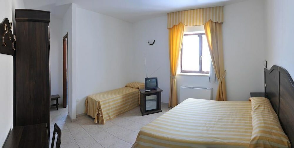Фото Hotel Pietrapanna
