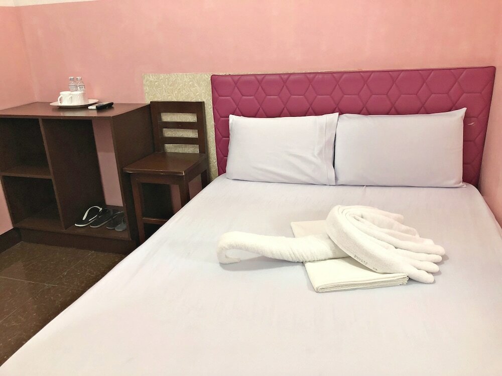 Фото Knights Ko Suites