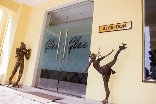 Гостиница Glee Hotel в Лагосе