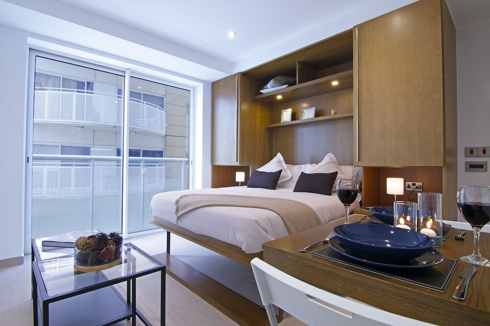 Фото Bentley Holiday Apartments - West One