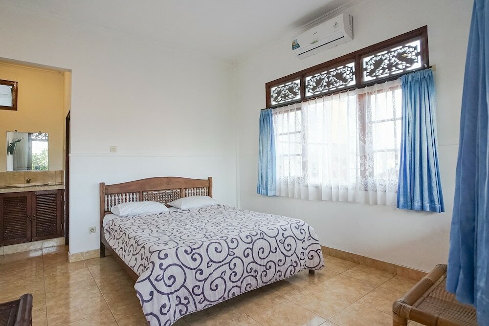 Фото Indopurejoy House - Komala Indah Cottages