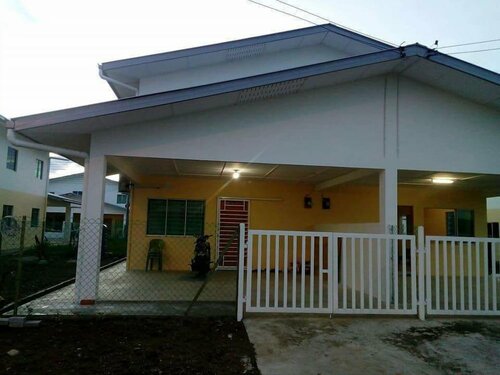 Гостиница Sarinas Homestay в Семпорне